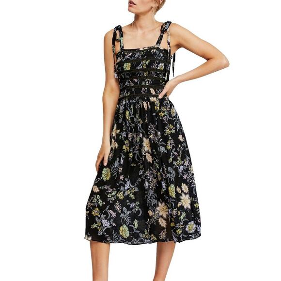 Free People Isla Black Floral Smocked Midi Dress Size L - Picture 1 of 5